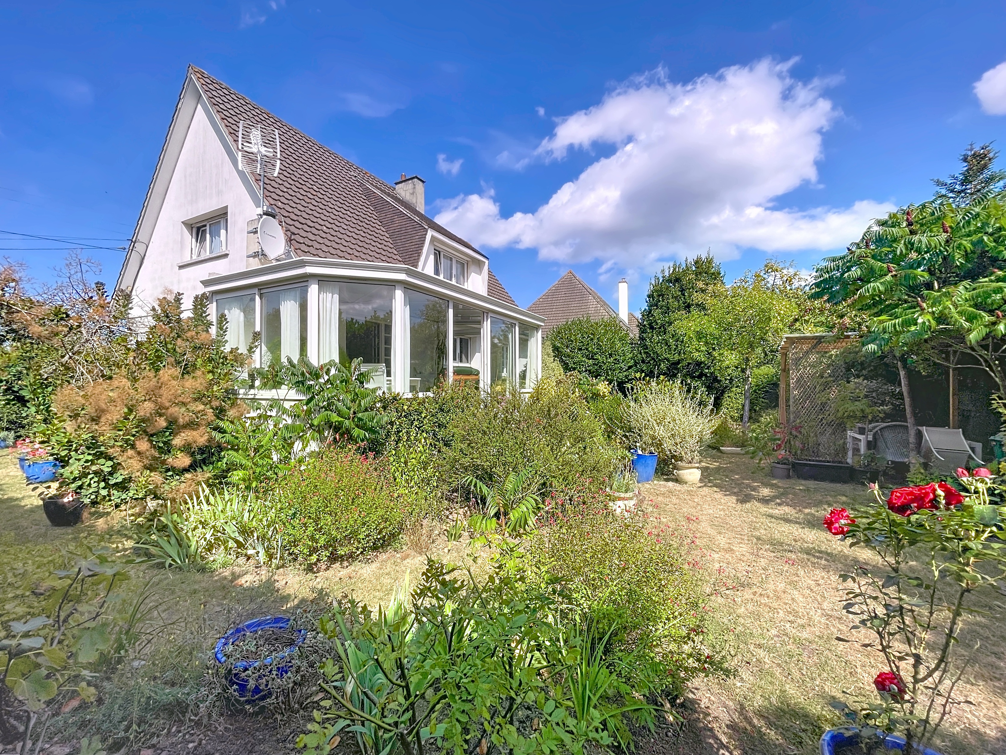 MAISON QUARTIER VENOIX 145m² 4CH DONT UNE RDC - SOUS-SOL- SANS VIS A VIS