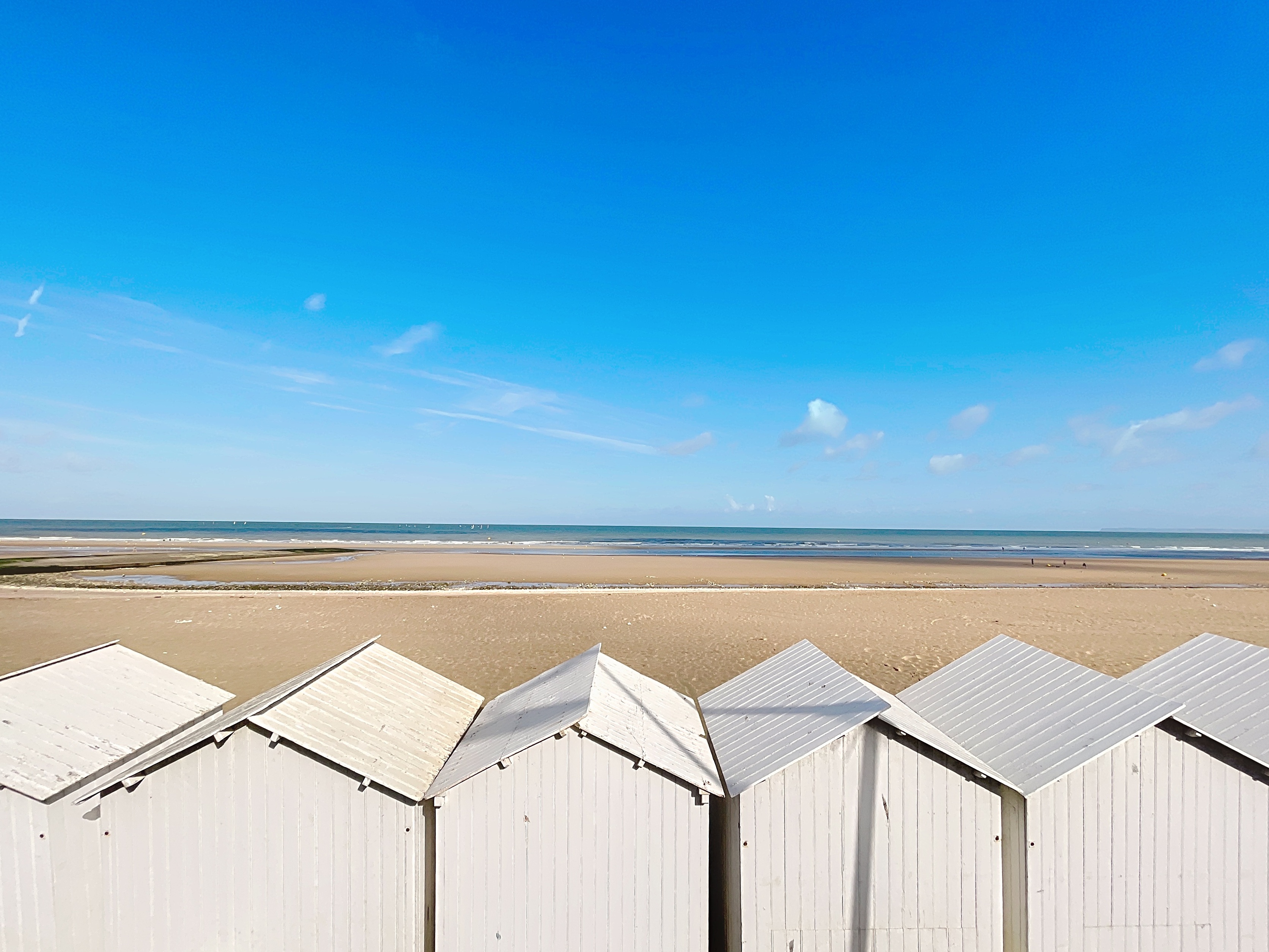 APPARTEMENT F1 VILLERS SUR MER à 1km de la MER. BALCON & VUE IMPRENABLE