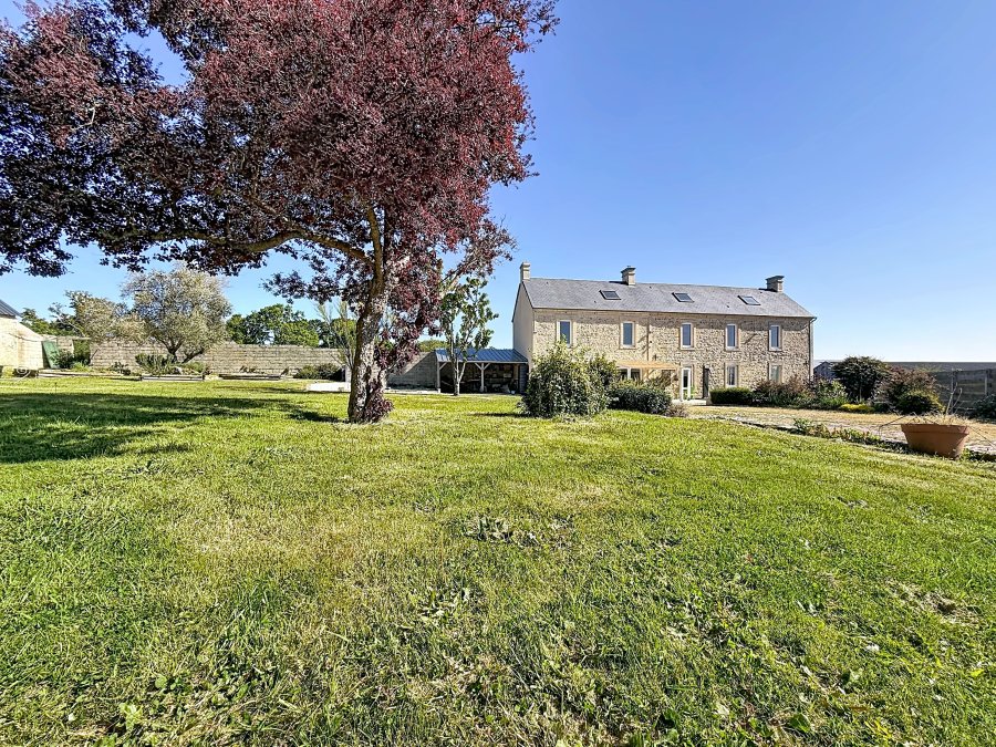 EXCLUSIVITE MAISON + TERRAIN CONSTRUCTIBLE AXE CAEN BAYEUX 167m² - 4 CHAMBRES - TERRAIN 3357m²