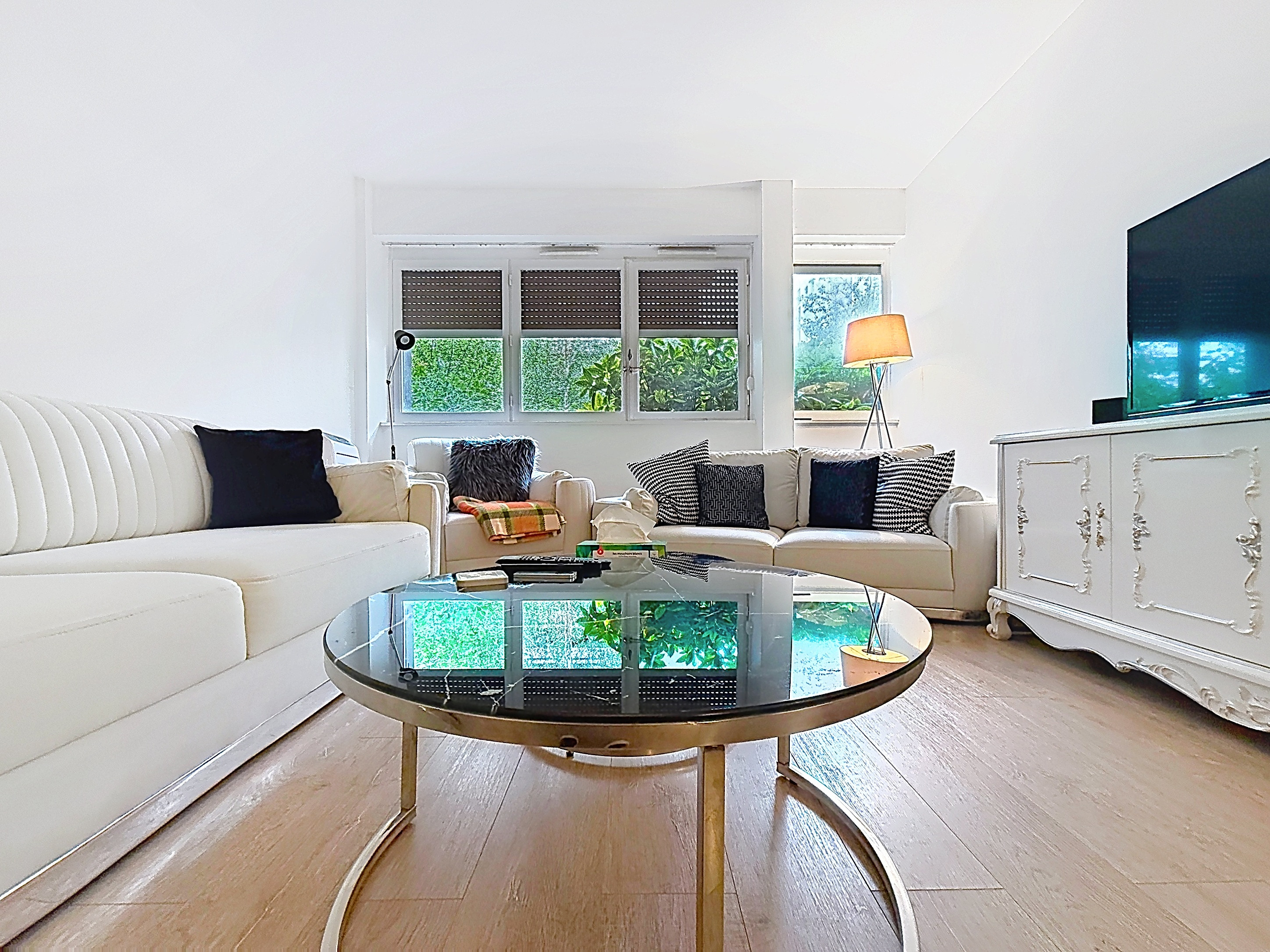 ECLUSIVITE PARIS XIVEME - APPARTEMENT 2 PIECES PRINCIPALES - 43m² - CAVE