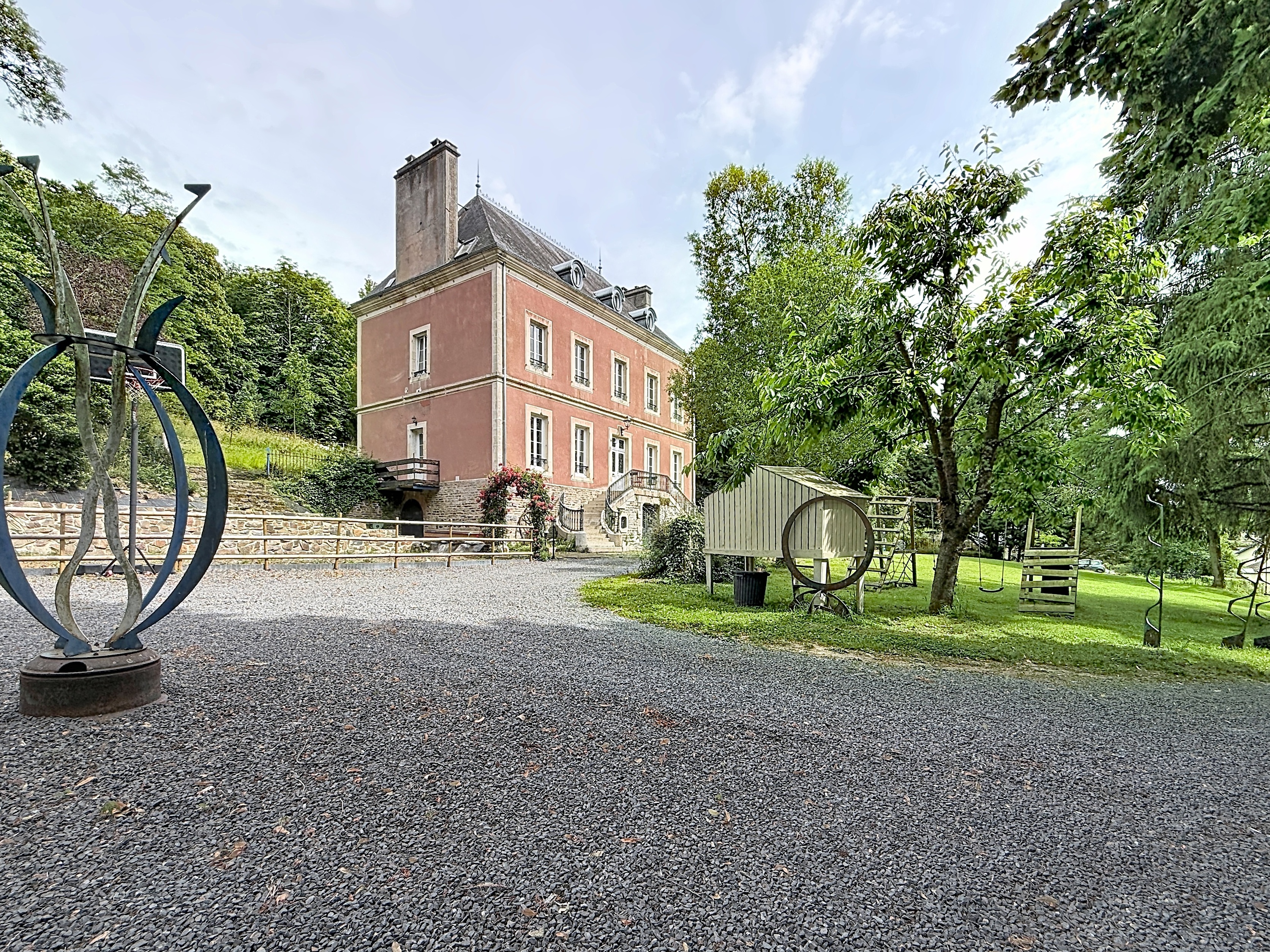 DEMEURE THURY-HARCOURT LE HOM - 278m² - 7 CHAMBRES - 30.000m² DE TERRAIN