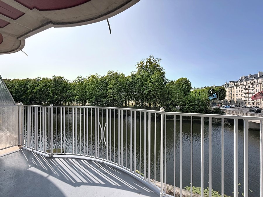 CAEN HIPPODROME – APPARTEMENT T3 DE 75 m² – BALCON AVEC VUE SUR L'ORNE – CAVE