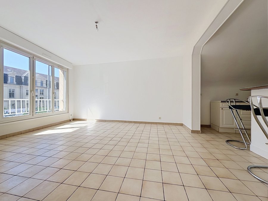 CAEN SECTEUR CLEMENCEAU APPARTEMENT 2 PIECES 47M2 - GARAGE