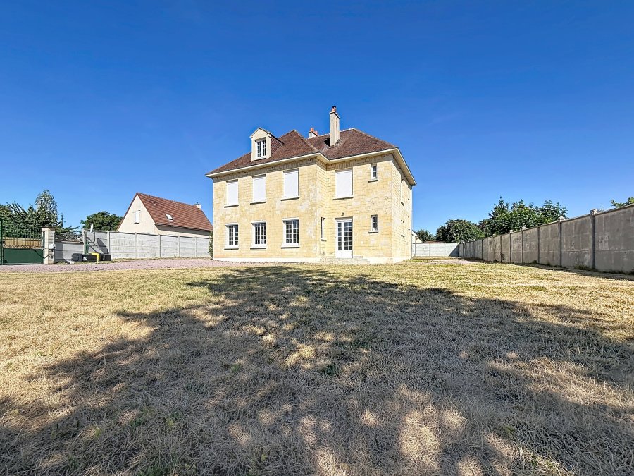 MAISON MALTOT PROCHE CAEN 170M² - 7 PIECES 5 CHAMBRES - PARCELLE 1308m² - SOUS-SOL